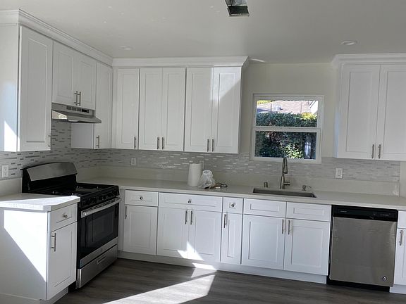4th image of 109 W Claremont St