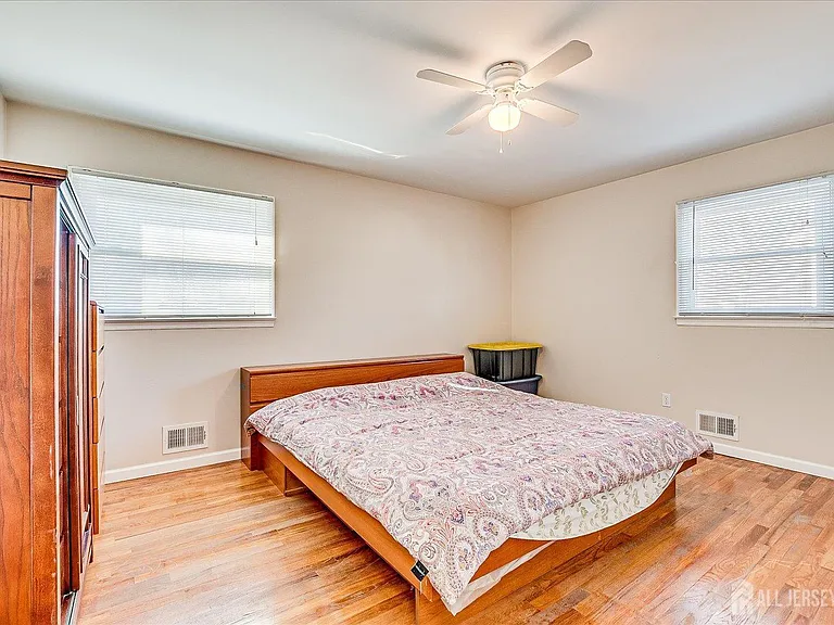 79 Beechwood Ave — Photo 22