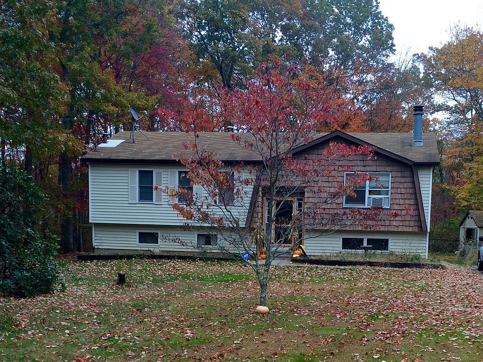 112 Woodland Rd, Moosup, CT 06354 Zillow