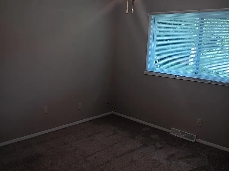 2685 Richardson St — Photo 9
