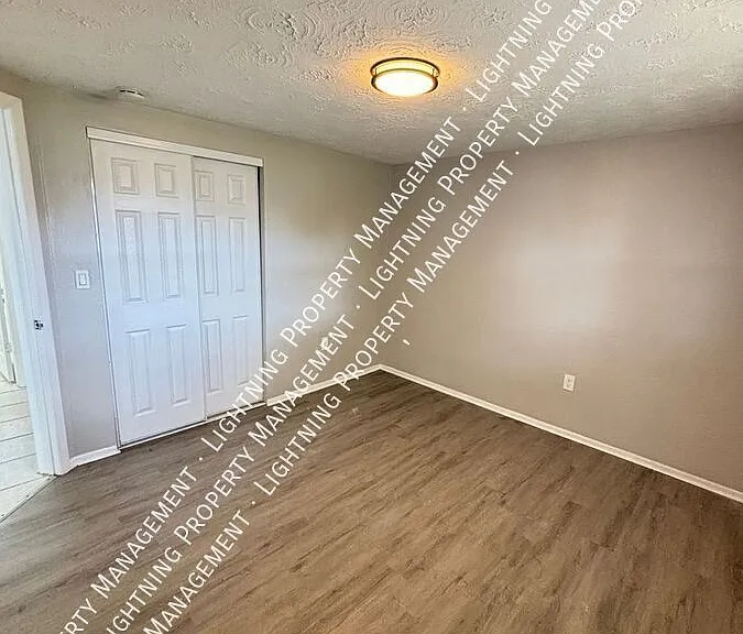 4540 Audrey Ln — Photo 5