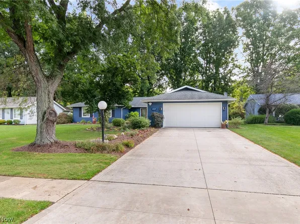 6169 Hickory Trl, North Ridgeville, OH 44039