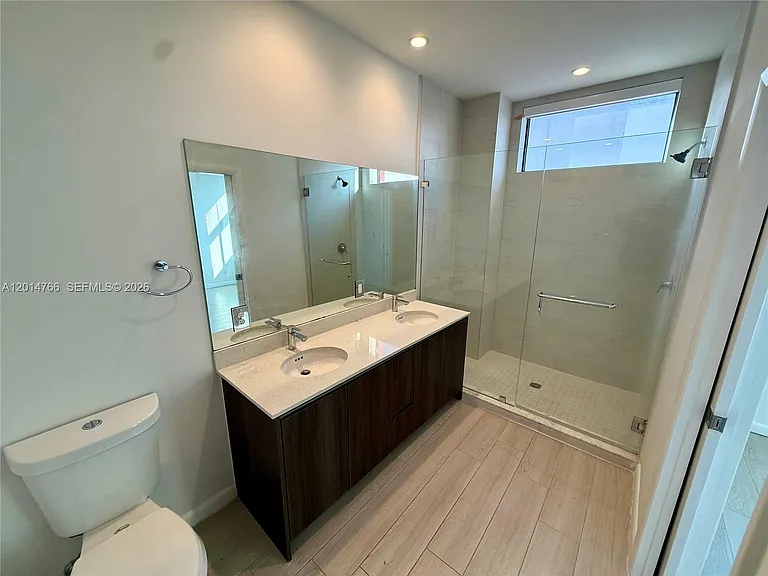 119 NE 6th St #119 — Photo 15