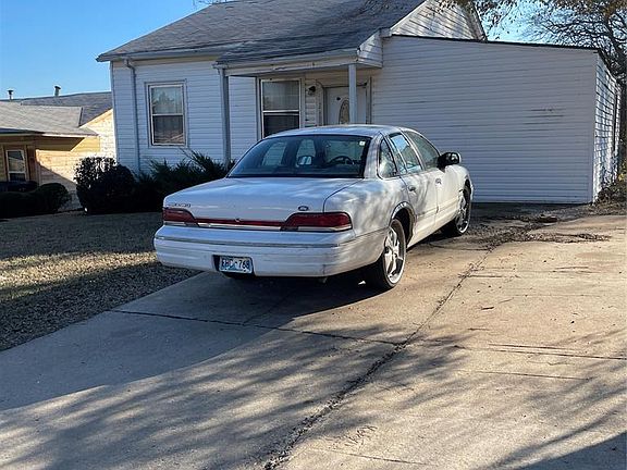 2nd image of 4224 NE 19th St