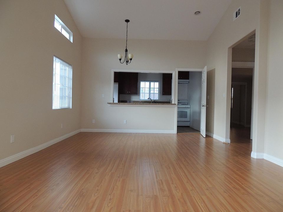 1st image of 369 Burchett St