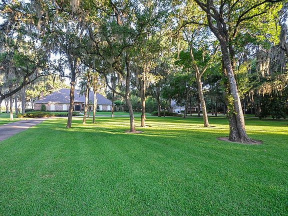 4th image of 217 Golfview Dr