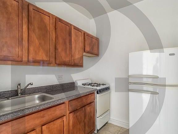 3rd image of 4829 N Damen Ave #4829402