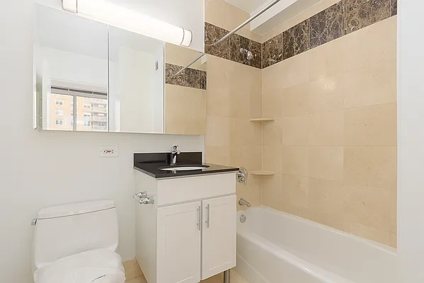 Rented by A&E Real Estate Management | media 8