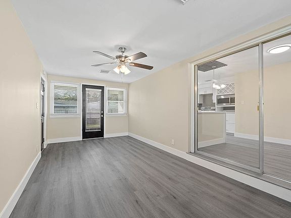 4th image of 700 Oakland Rd