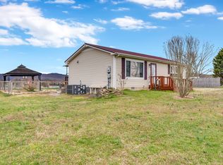 732 Brock Ln, Sparta, TN 38583