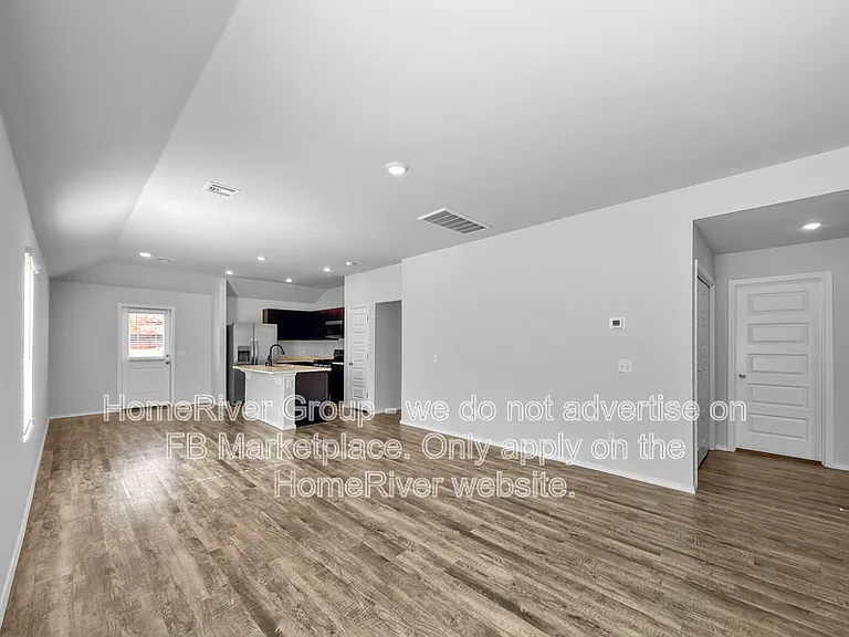 1211 Clydesdale Dr — Photo 5