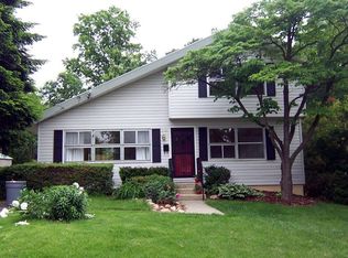 318 W Edmonston Dr, Rockville, MD