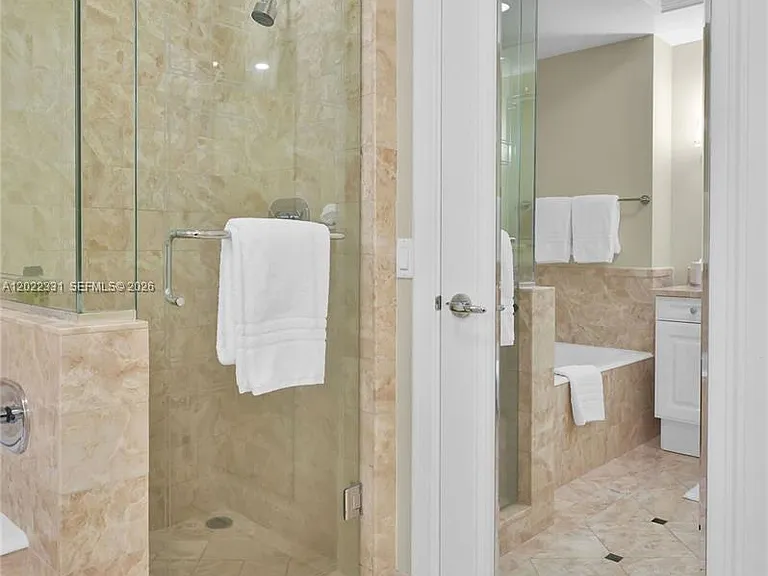 1435 Brickell Ave #3210 — Photo 16