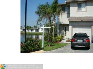 7439 SW 8th St, North Lauderdale, FL 33068