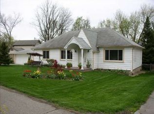 3809 Hazelett Dr, Waterford, MI