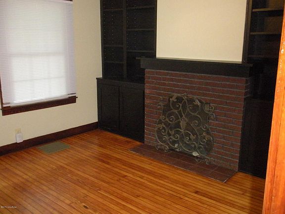 3rd image of 815 Sylvia St
