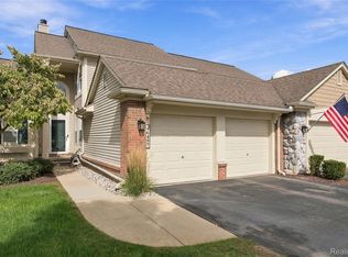 46497 Killarney Cir #173, Canton, MI 48188
