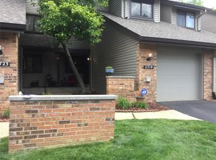 11719 Russet Meadow Dr, Saint Louis, MO 63146