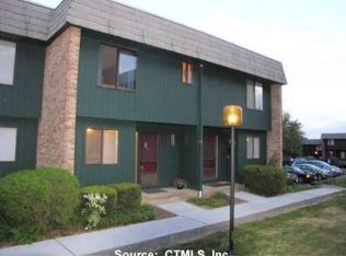 27 Magnolia Hill Ct, Cromwell, CT 06416