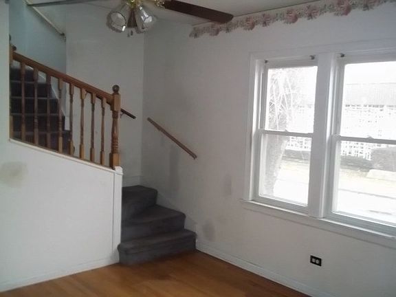 3rd image of 2946 N 76th Ct