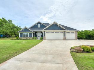 9416 Megans Way, McLoud, OK 74851