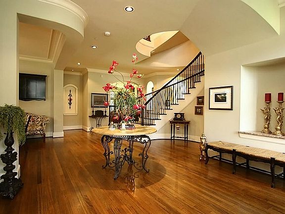 5th image of 4409 Camellia Ln
