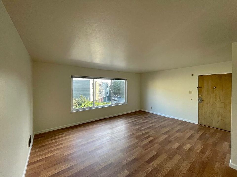 1st image of 41 Crestline Dr #1