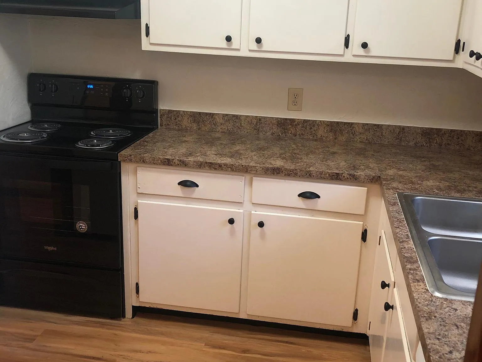 1622 Akridge Dr — Photo 3