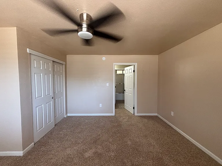 2863 Greenhorn Ct — Photo 24