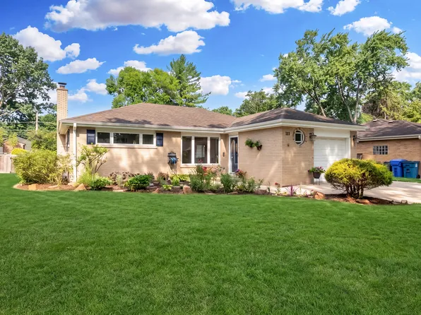 114 N Elm St, Mount Prospect, IL 60056