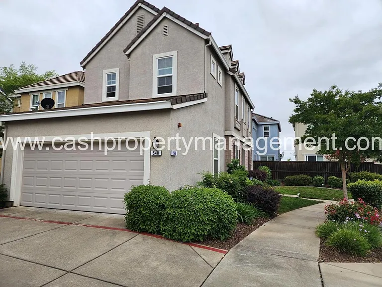 548 Navigator Dr — Photo 2