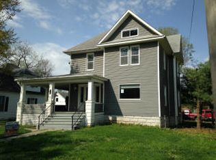 865 S Redman Ave, Marshall, MO 65340