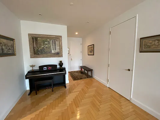 Rented by Compass | media 5