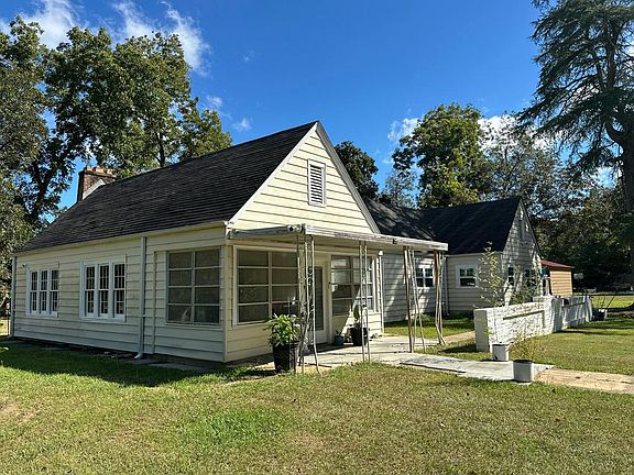 2nd image of 3404 Radium Springs Rd