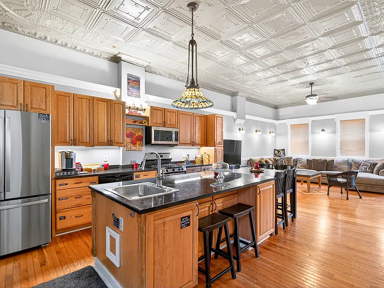2714 Jane St — Photo 4