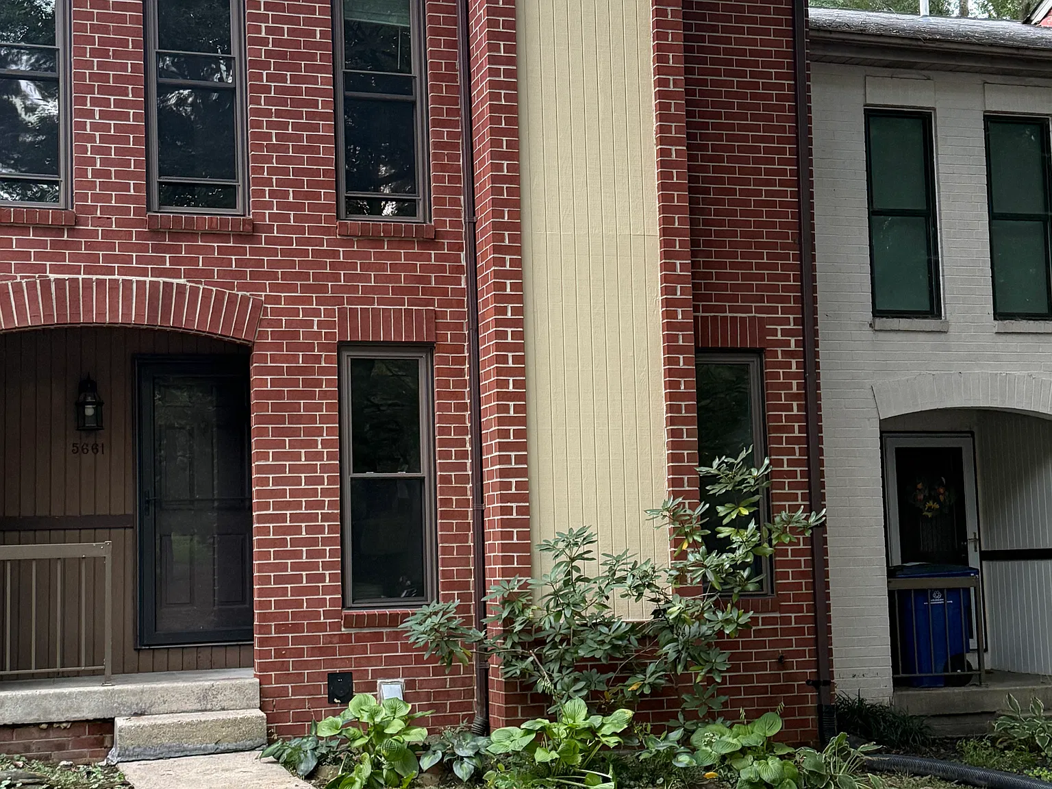 5661 Lightspun Ln — Photo 1