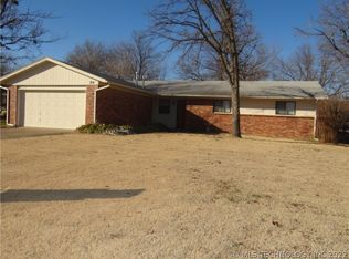 714 W Boston Pl, Broken Arrow, OK 74012