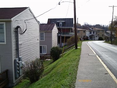 5th image of 454 Stewart St #7