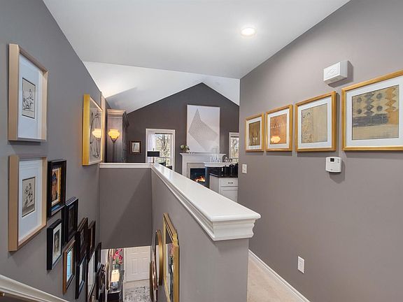 4th image of 5615 Hampshire Ln #150