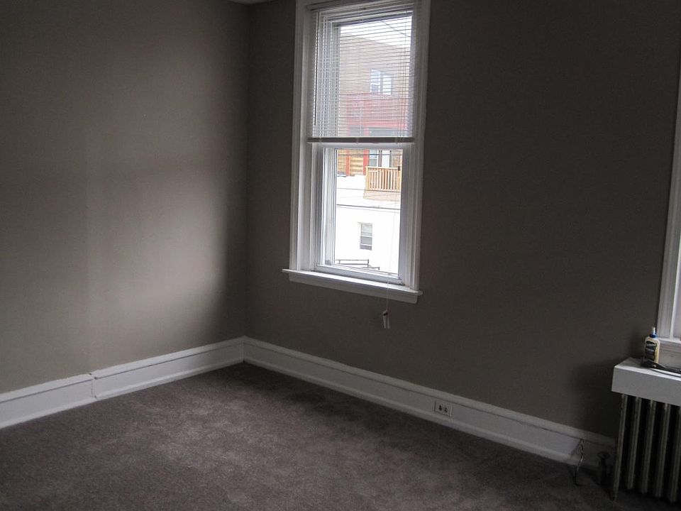 1st image of 1627 Wolf St Floor 2