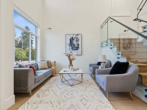 5th image of 2117 168th St