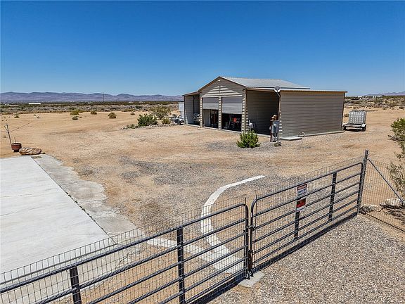 2nd image of 3869 N Alpine Road