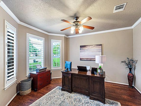 2nd image of 2302 Cottage Ct