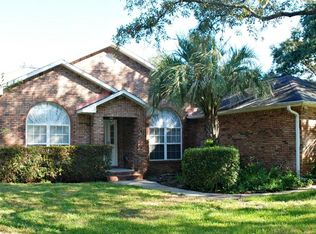 2602 Hidden Creek Dr, Navarre, FL 32566