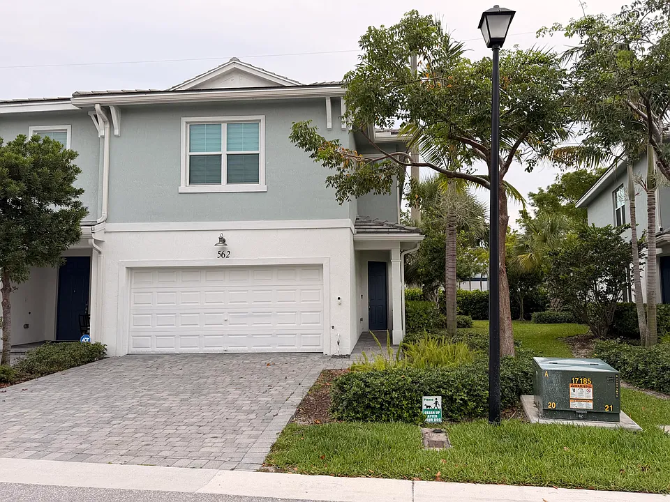 562 Parsons Way