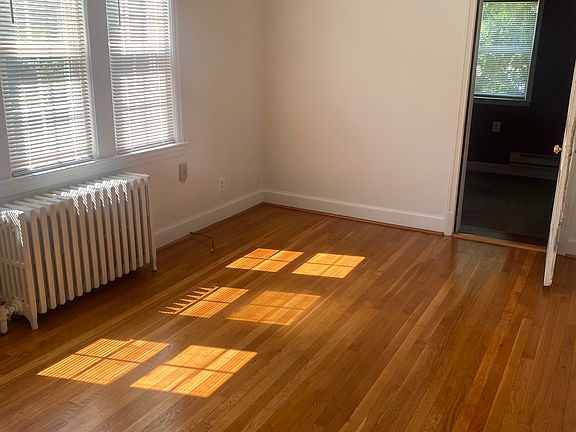 2nd image of 2955 Nelson Pl SE #1