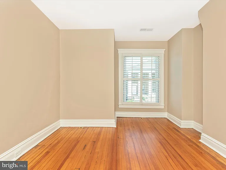 232 Dill Ave — Photo 39