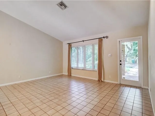 10890 SW 83rd Ave — Photo 12