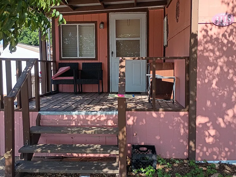 3118 S 8th St — Photo 2