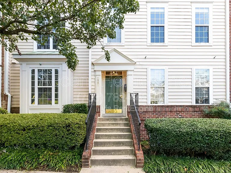1581 Leeds Castle Dr #201 — Photo 1